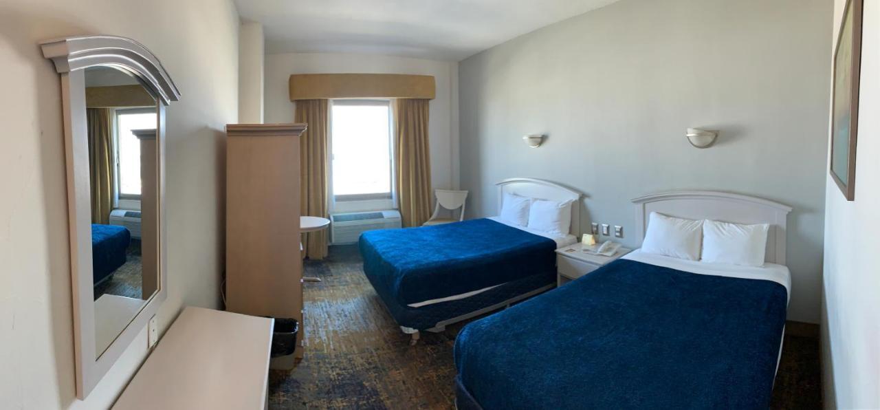Fastos Hotel 몬테레이 외부 사진